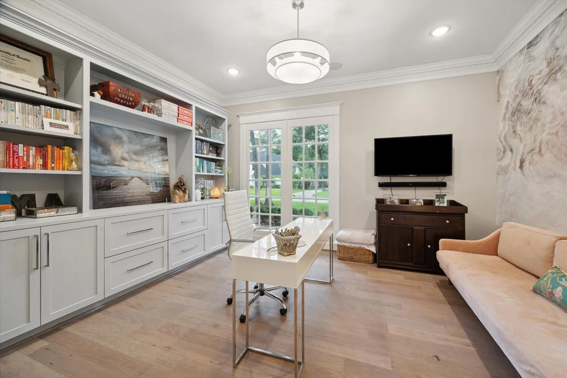 Photo of 8703 Chelmsford Lane