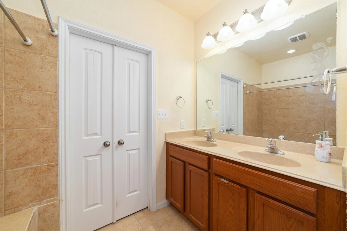 Photo of 17622 Barrowfield Lane