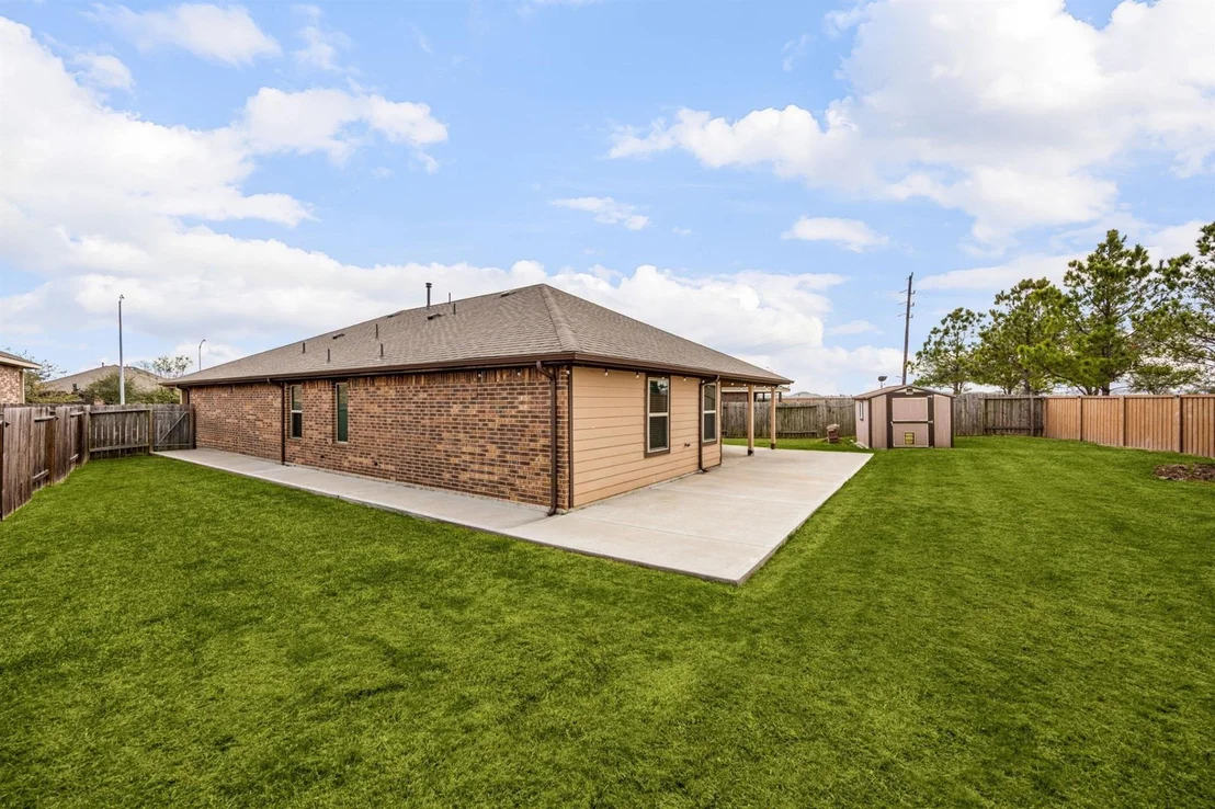Photo of 18442 Grayson Bluff Way