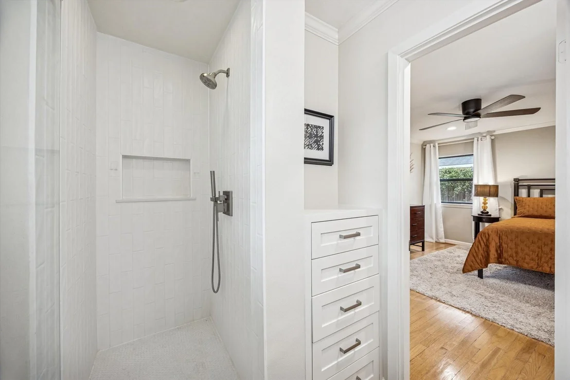 Photo of 4721 Kingfisher Drive