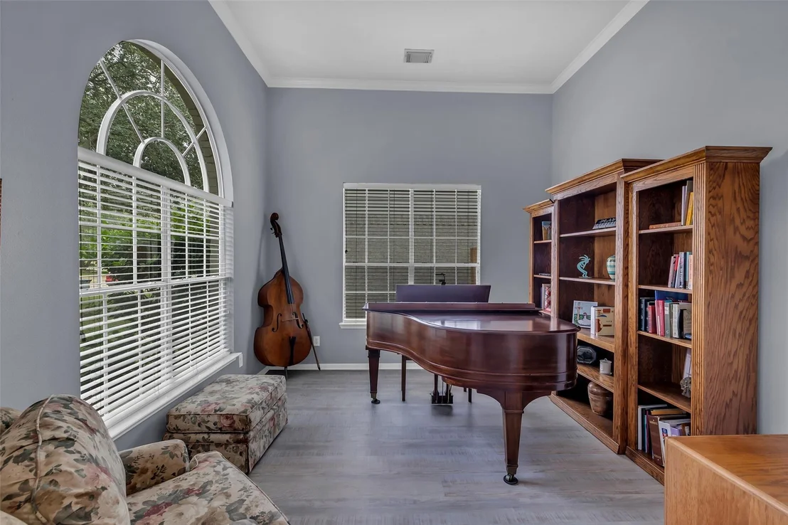 Photo of 219 Rustic Oaks Drive
