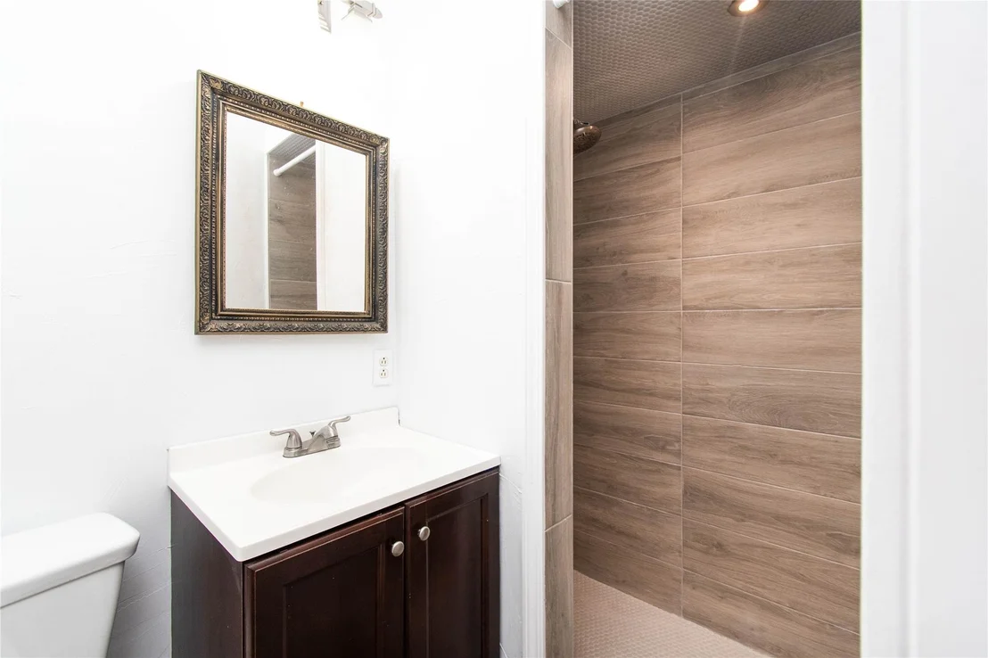 Photo of 301 E Walker Avenue
