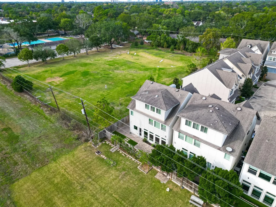 Photo of 10514 Hess Lane