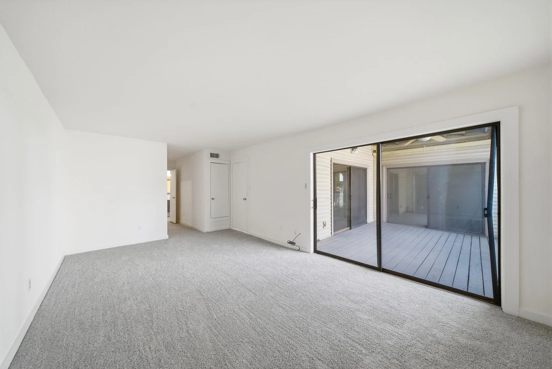 Photo of Unit A at 1107 Jackson Boulevard
