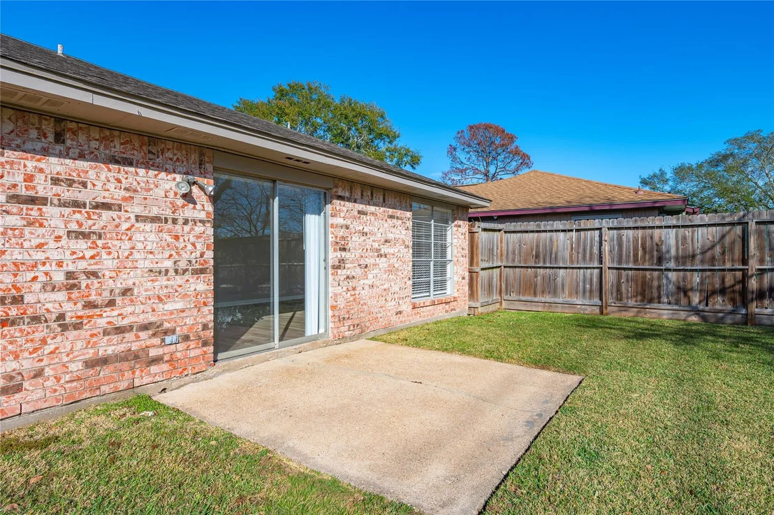 Photo of 17602 Heritage Bay Drive