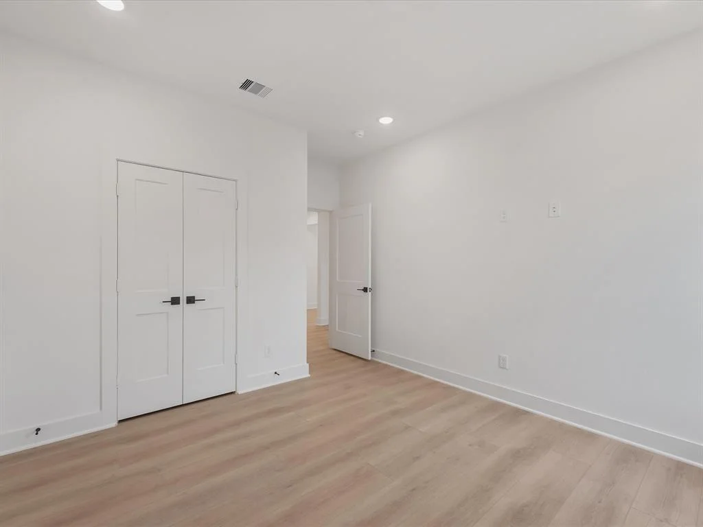 Photo of 5014 Golden Forest Drive