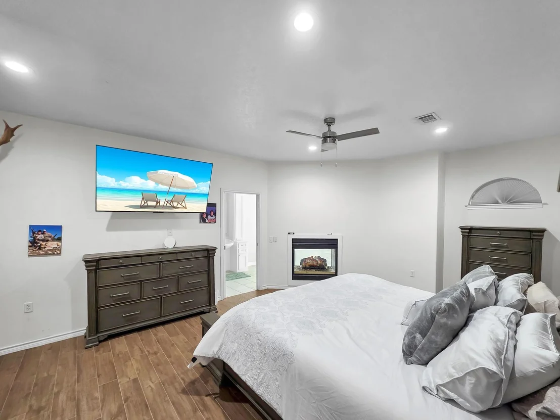 Photo of 520 Meadow Lane