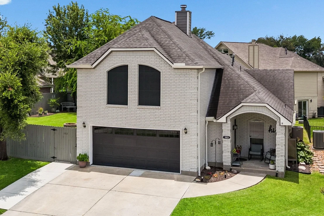 Photo of 103 Cove Place