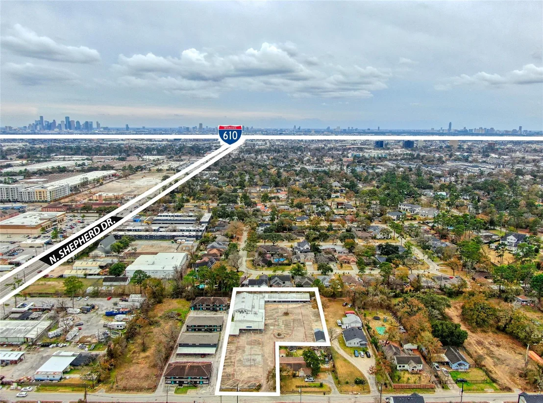 Photo of 803 Curtin Street