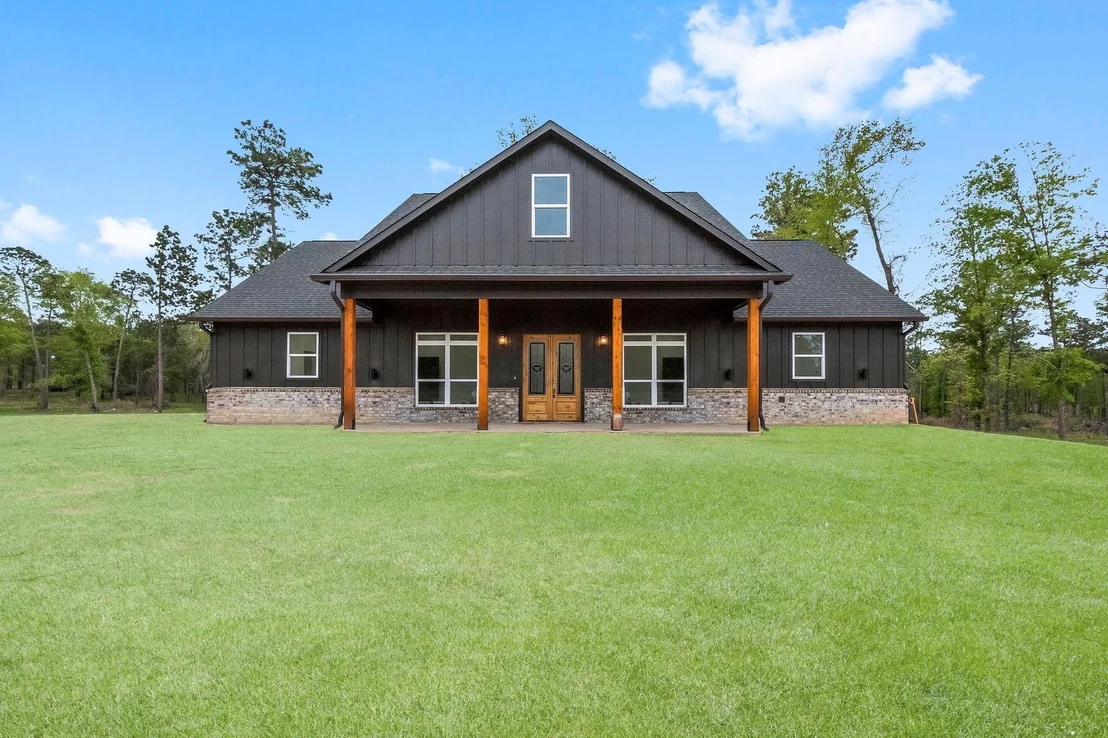 Photo of 393 Hanson Road