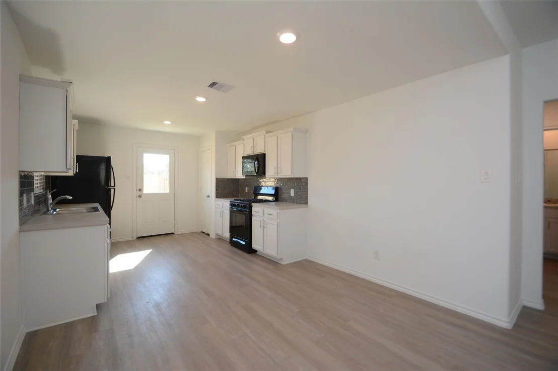 Photo of 1319 Winding Willow Drive