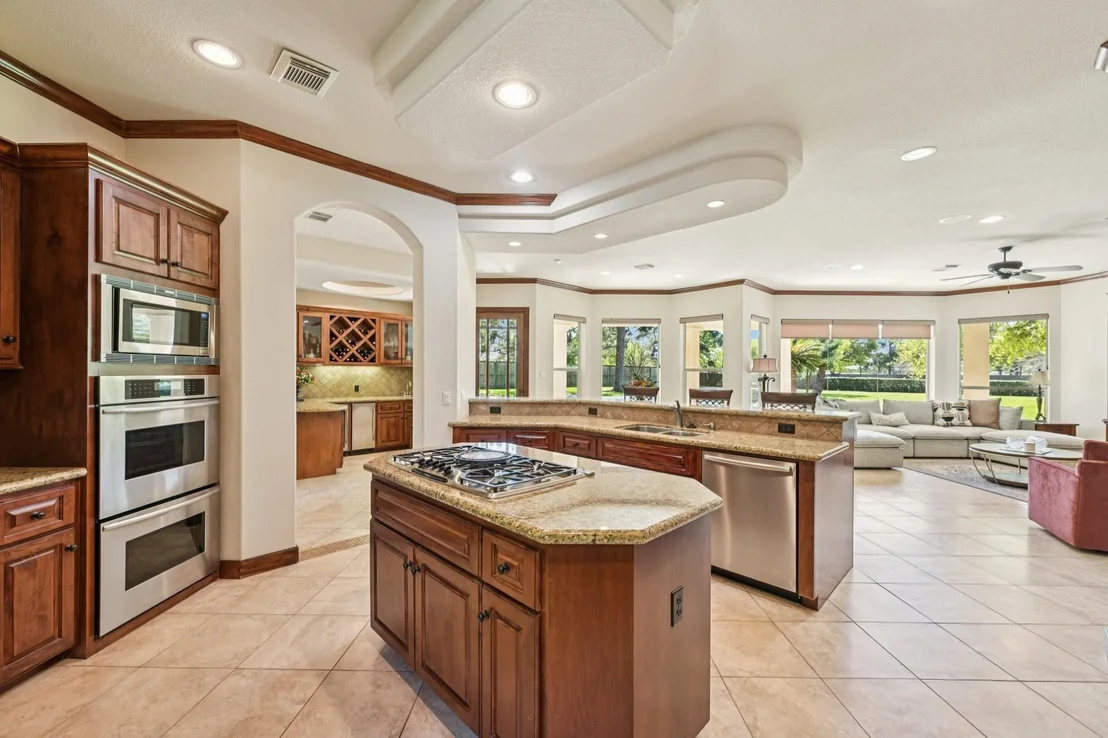 Photo of 51 Sandown Park Drive