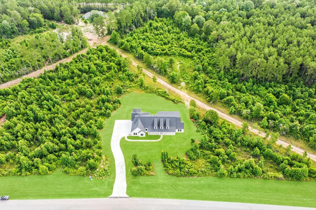 Photo of 16140 Forest Mill Road