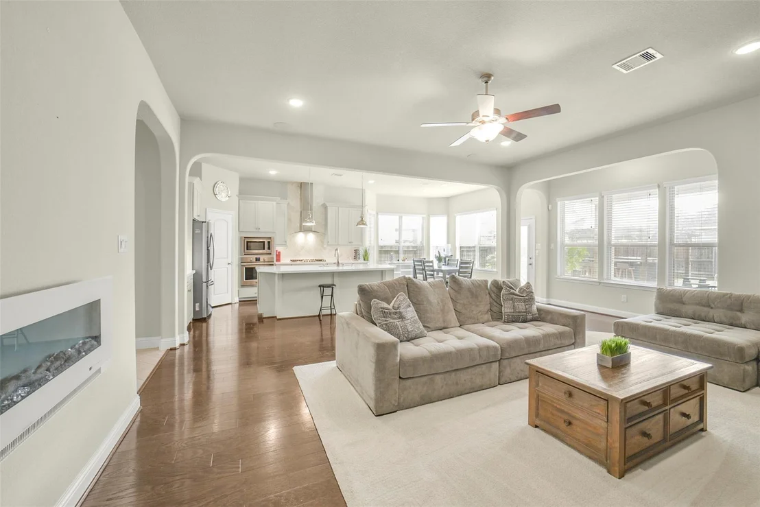 Photo of 2214 Captain Davis Drive
