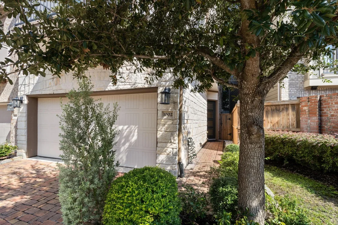 Photo of 1002 Shepherd Oaks Drive