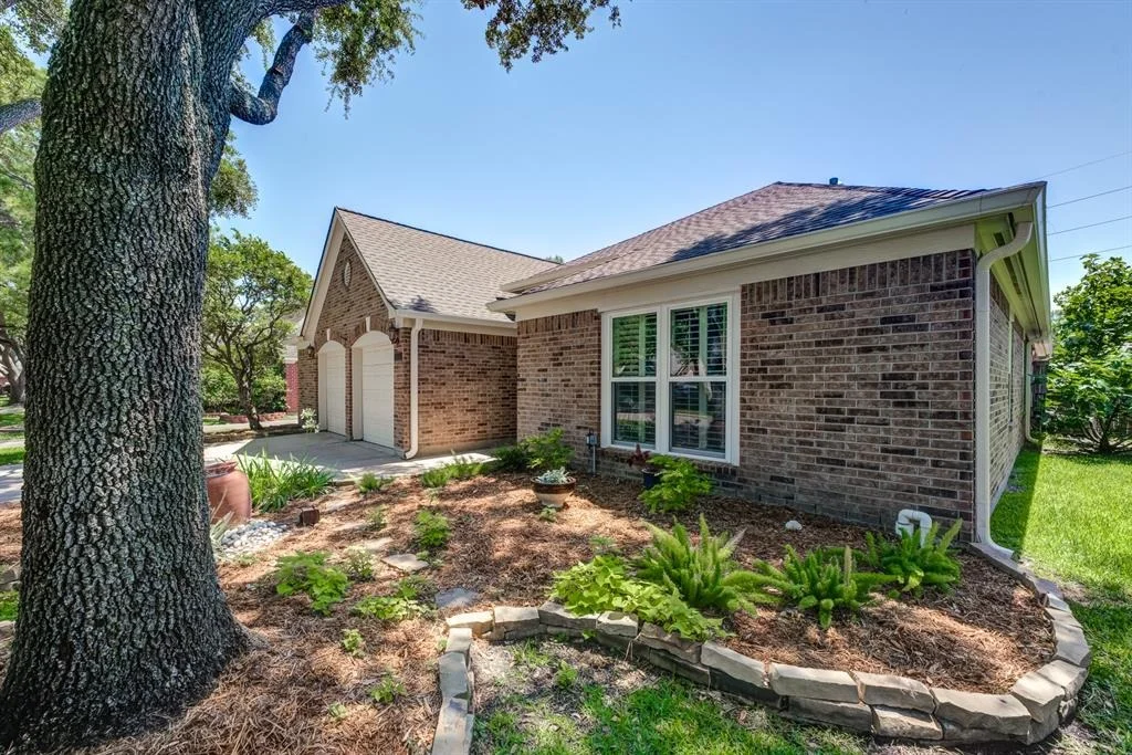 Photo of 8226 Broken Timber Way