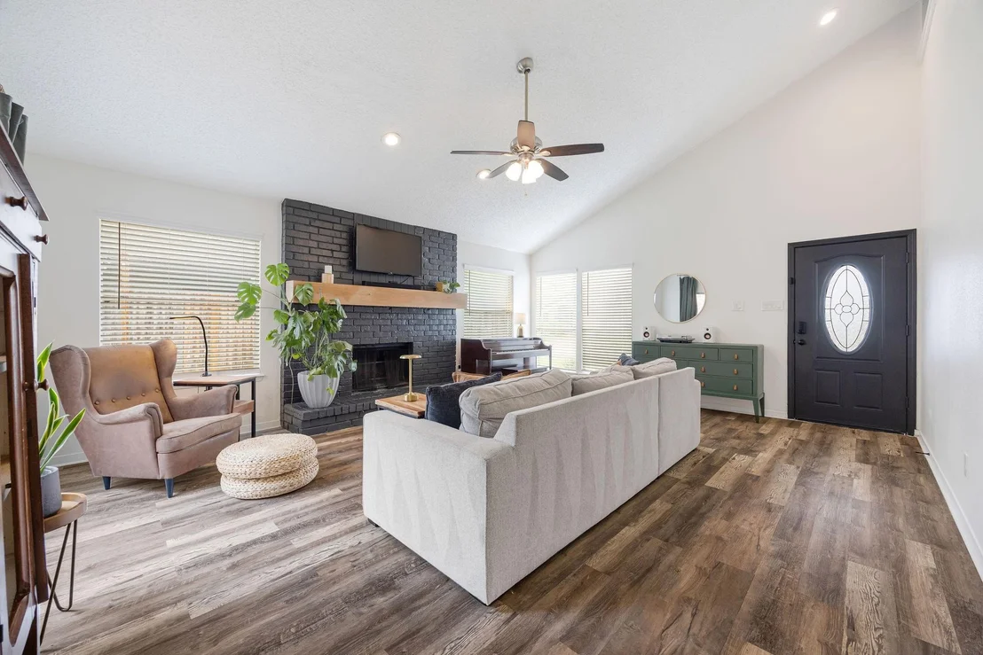 Photo of 3711 Moss Tree Road