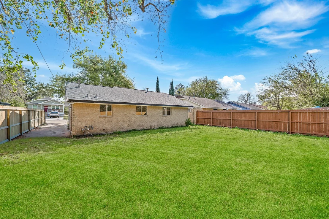 Photo of 11059 Vailview Drive