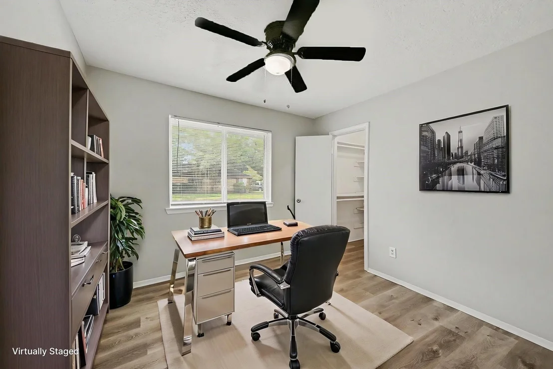 Photo of 2710 Village Circle Drive