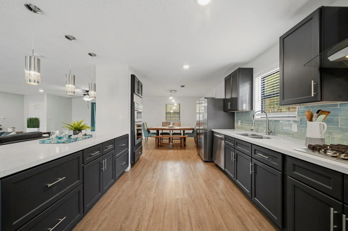 Photo of 2110 Oceanview Drive