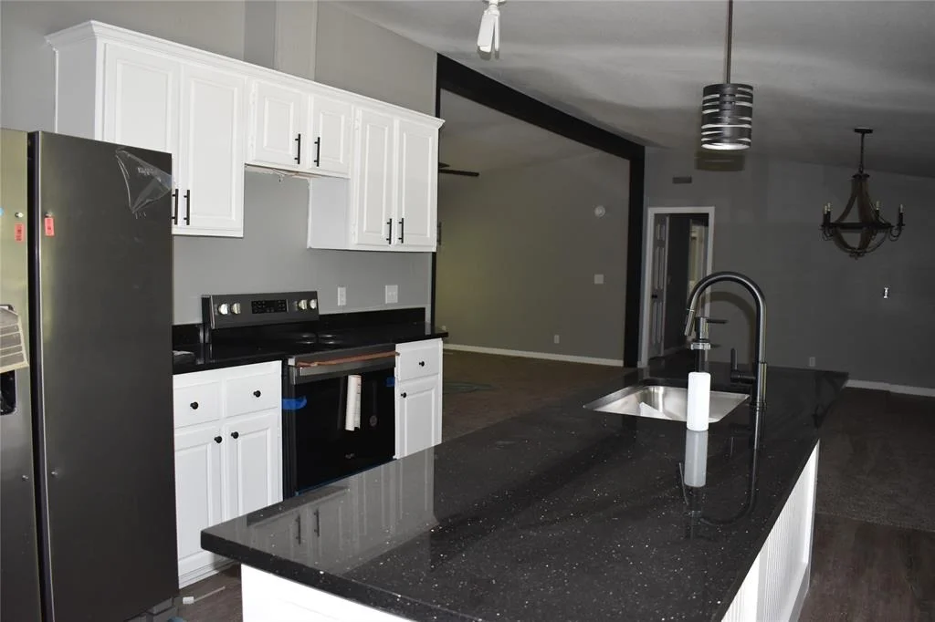 Photo of 25 Wood Glen