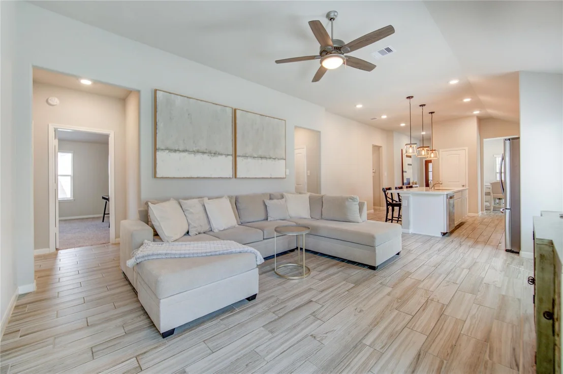Photo of 5011 Yellow Rays Trail