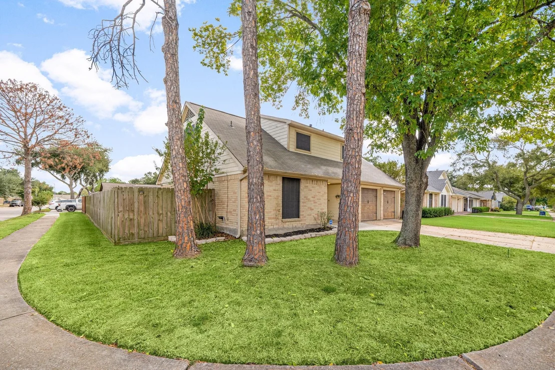 Photo of 3703 Clover Meadows Street