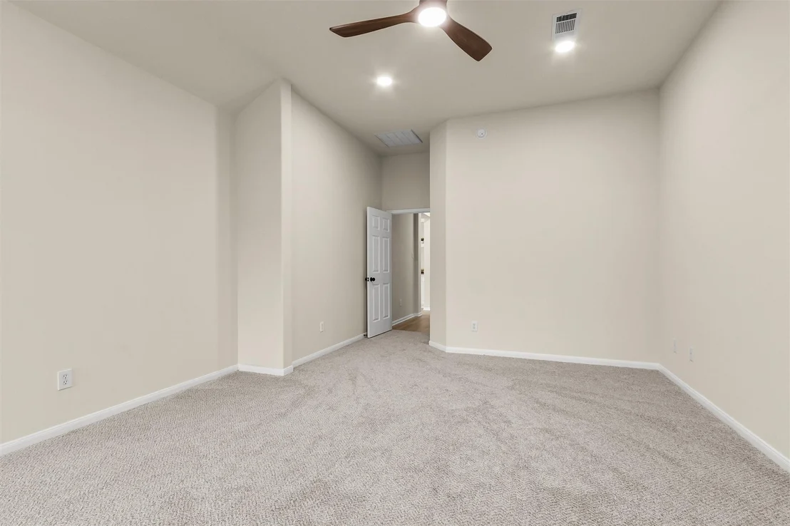 Photo of 19111 Emory Trail