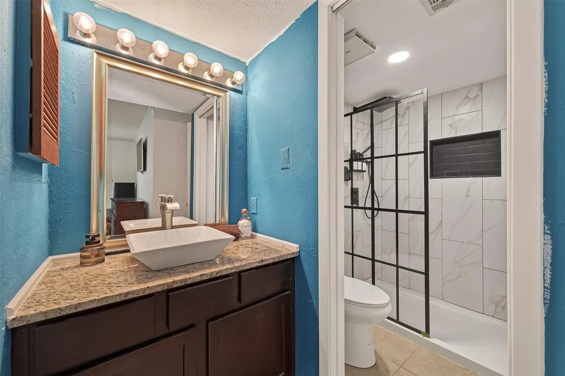 Photo of 10014 Walnut Glen Drive