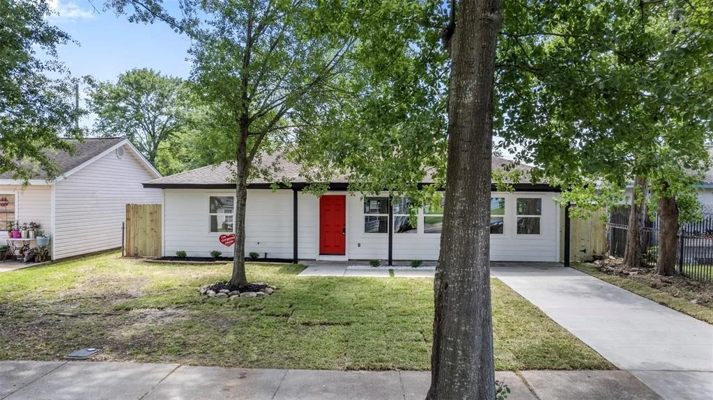 Photo of 1313 Cactus Street