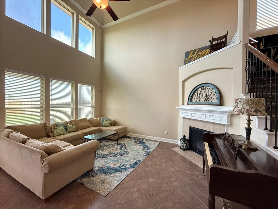 Photo of 5939 Northcrest Village Way
