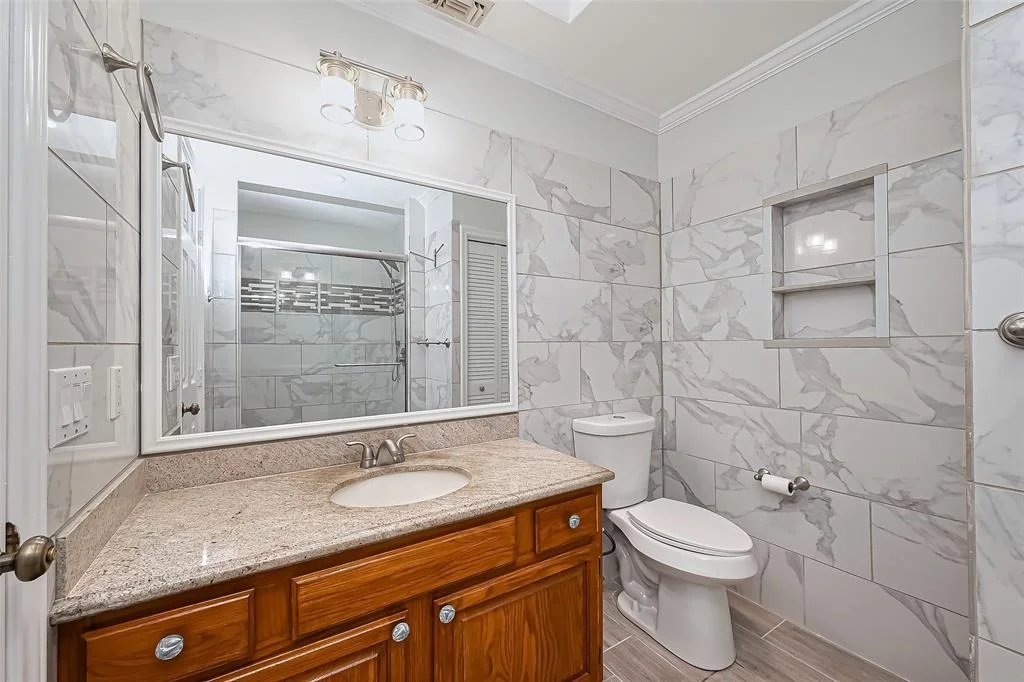 Photo of 210 Sampan Drive
