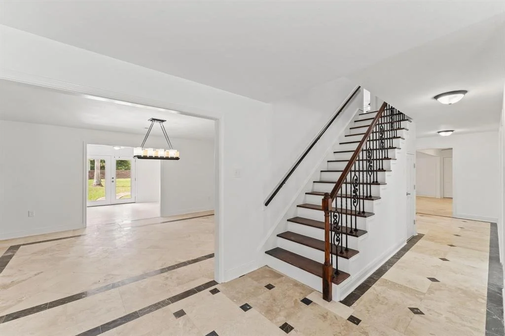Photo of 3310 Riviera Lane