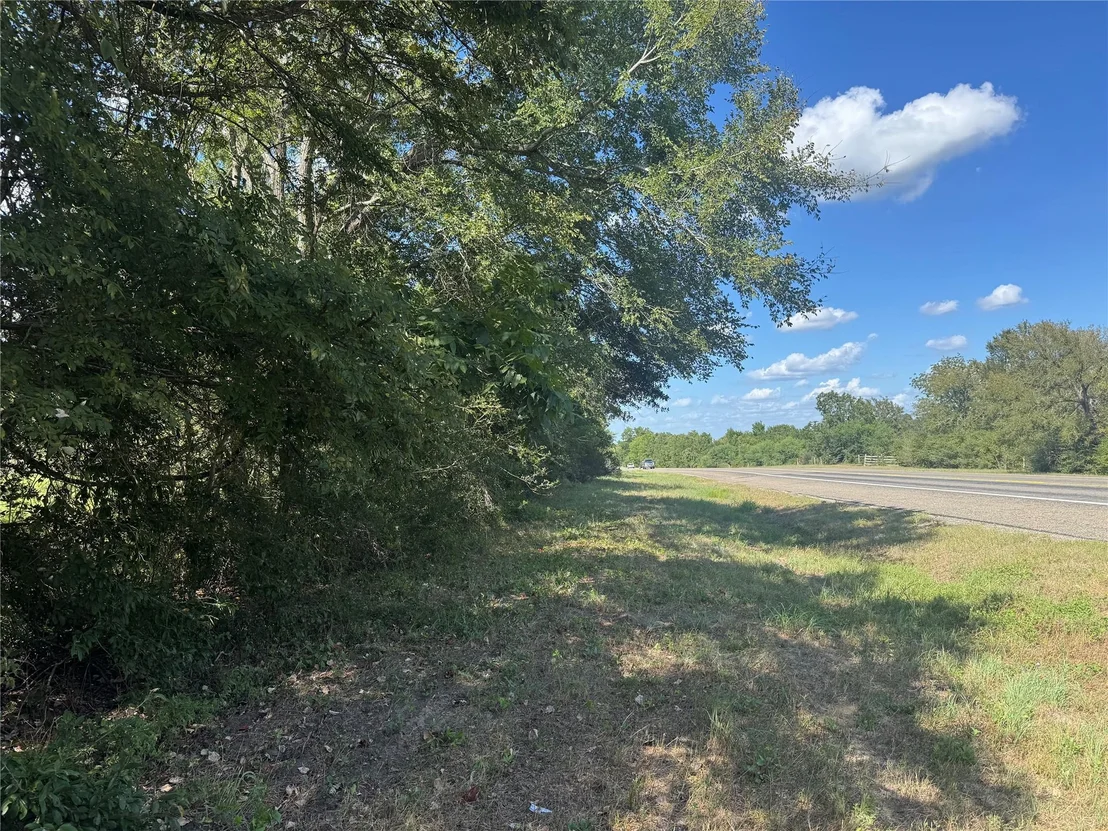Photo of 16547 Highway 105