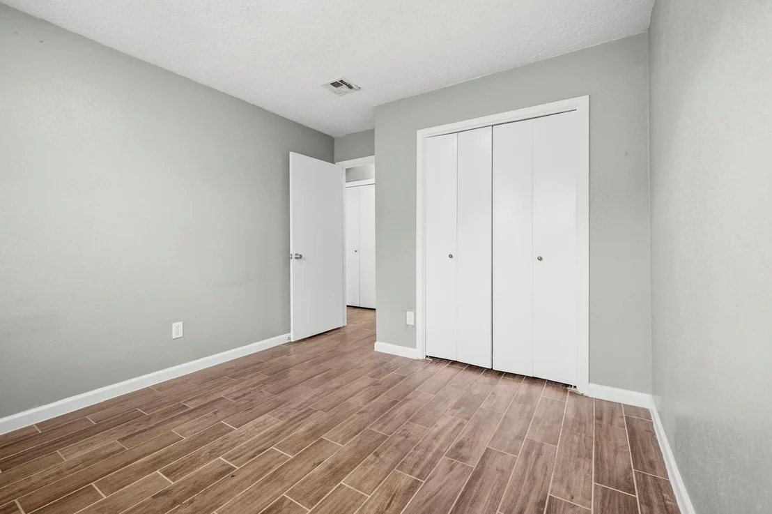 Photo of 16027 Brimfield Drive