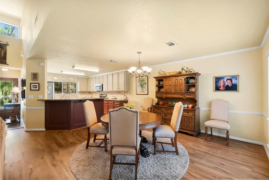 Photo of 292 Apple Valley Drive