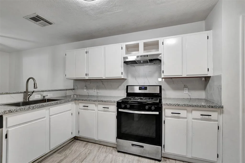 Photo of 5334 Bourgeois Road