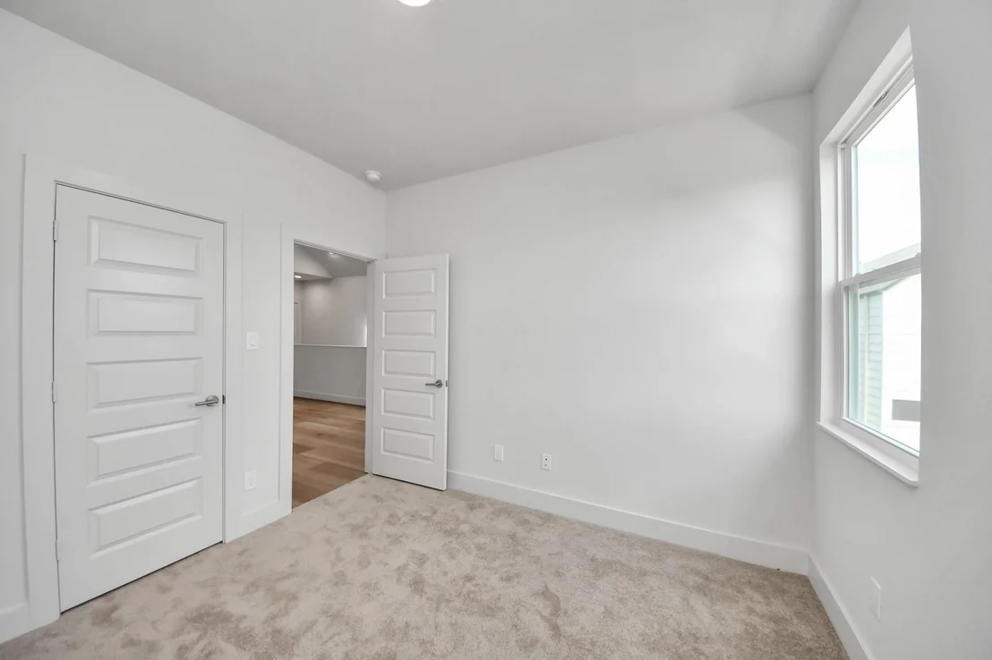 Photo of 2211 Diagonal Lane