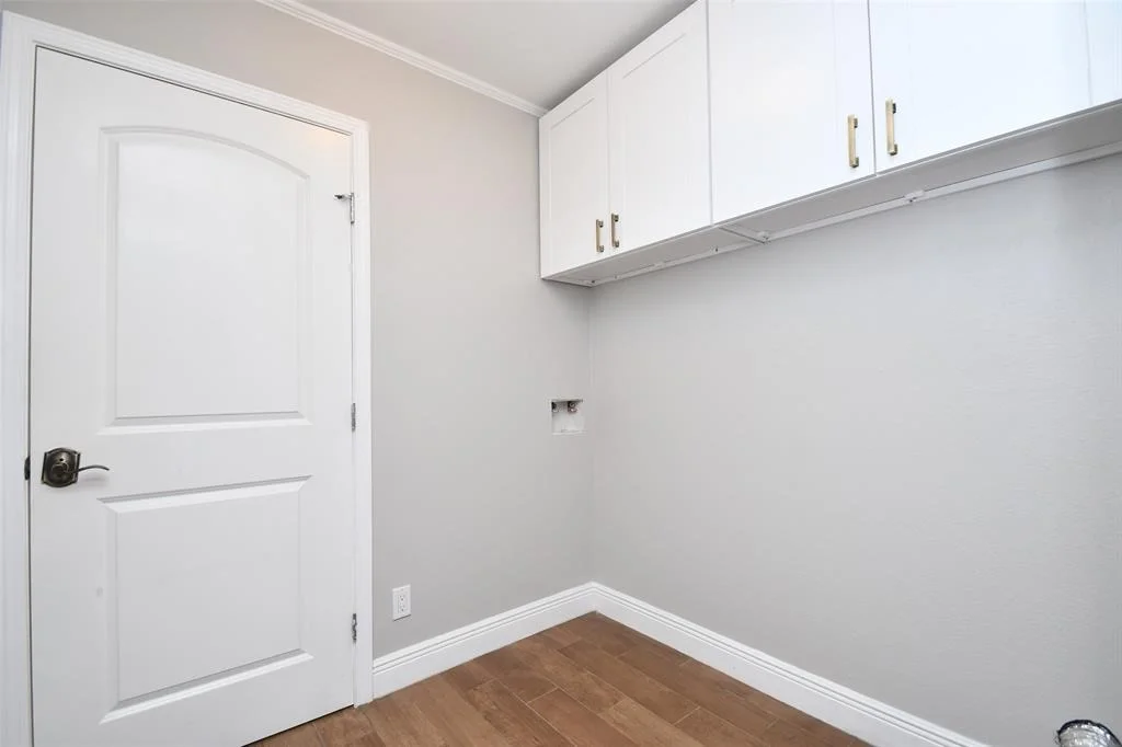 Photo of 5513 Commodore Drive