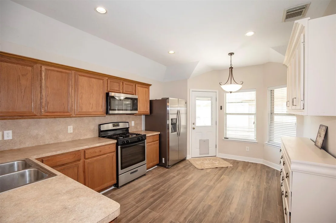 Photo of 8410 Kirksage Drive
