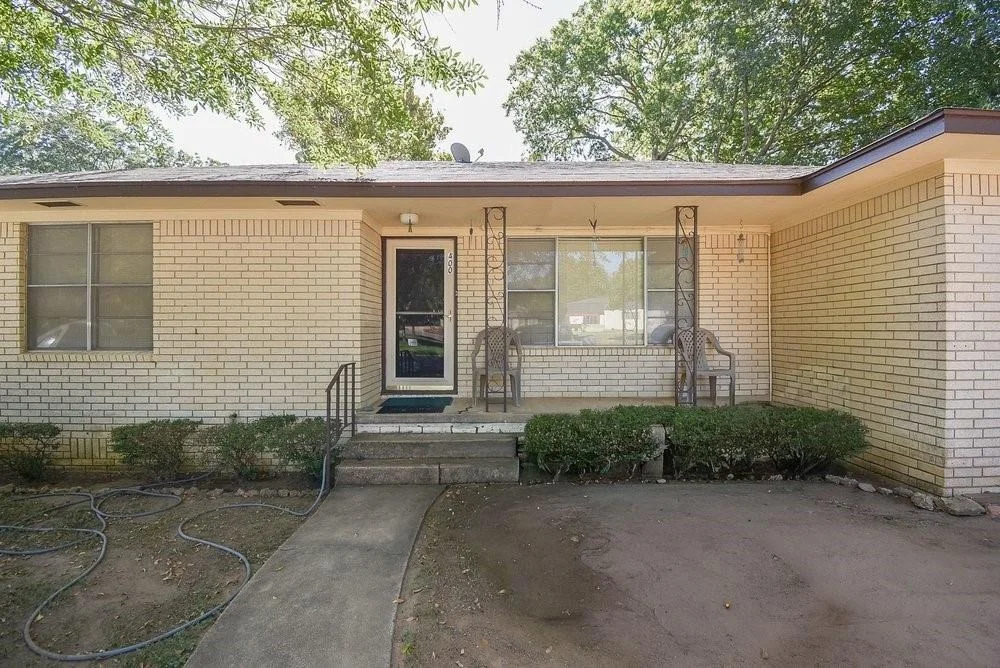 Photo of 400 Sandra Drive