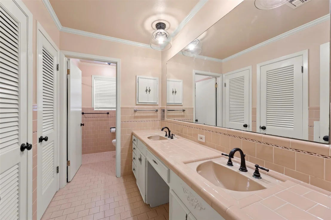 Photo of 1426 Park Lane