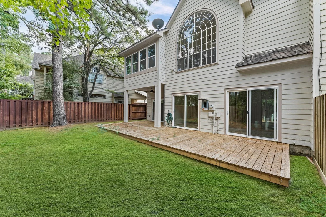 Photo of 50 Lakeridge Drive