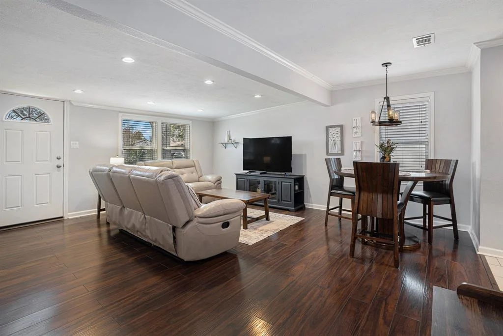 Photo of 7433 W Lambuth Lane