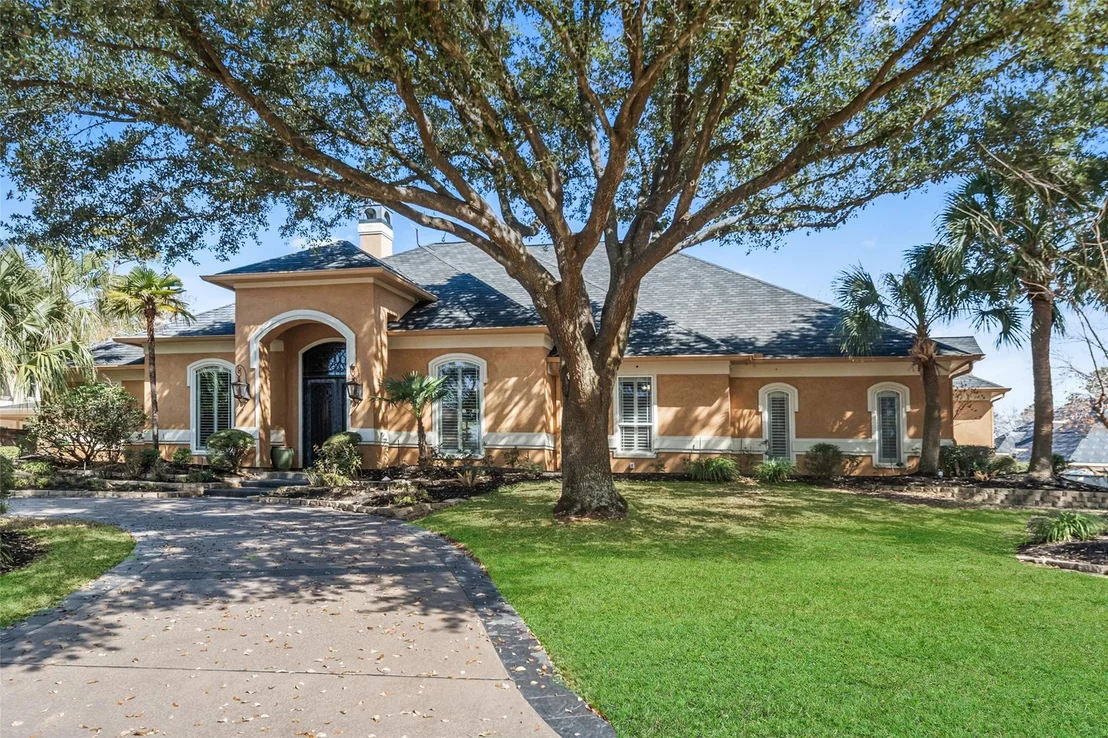 Photo of 35 Bentwater Bay Circle