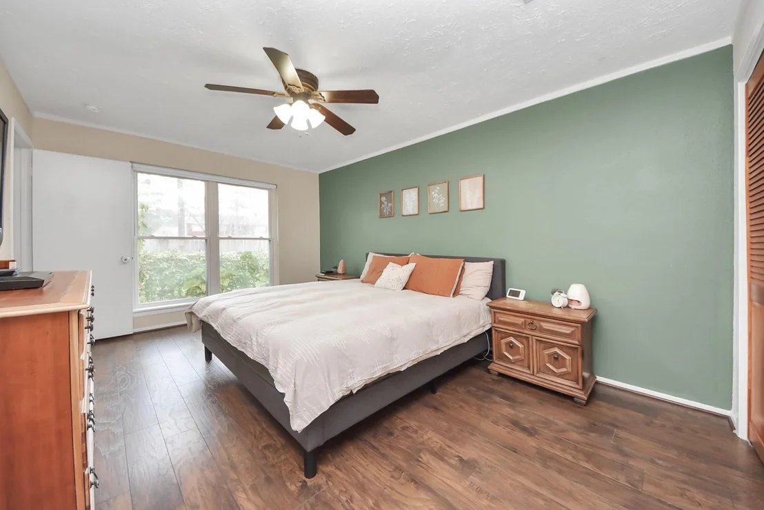 Photo of 10007 Loch Dane Drive