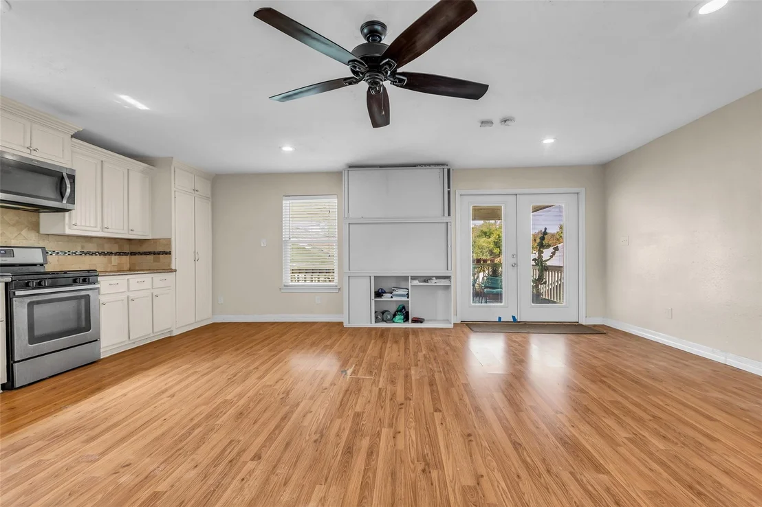 Photo of 2519 White Oak Drive