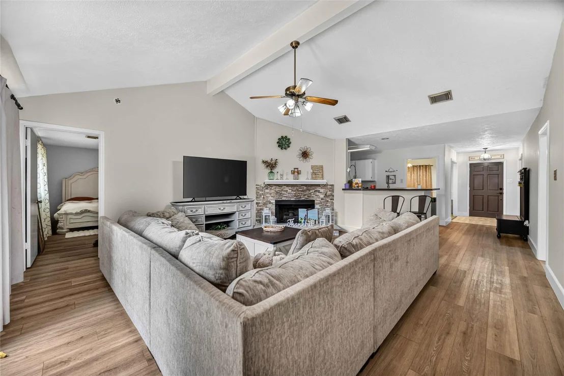 Photo of 19310 Bristlestar Drive