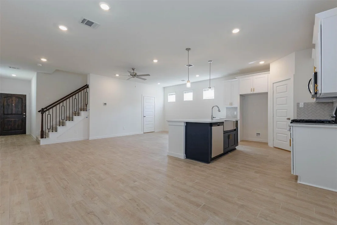 Photo of 1115 Santee Court