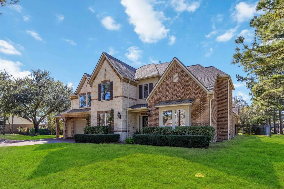 Photo of 27 Highclere Park Drive